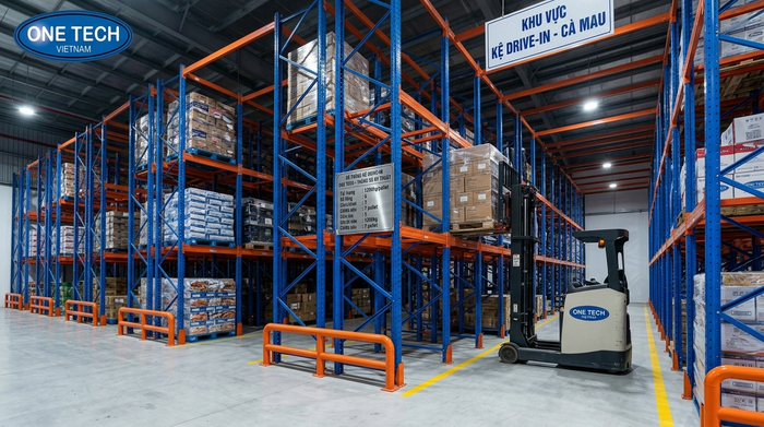 Cấu tạo tổng thể kệ drive in trong kho hàng Cà Mau